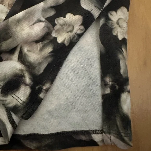 Soft Surroundings Pullover sweater multi floral tunic. Size petite large.. - Picture 6 of 6